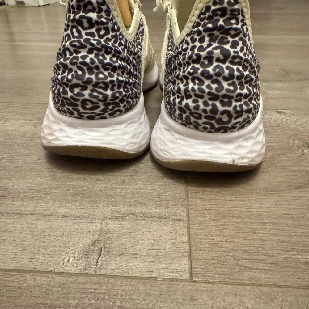 New Balance Fresh Foam ROAV | Leopard Heel | Size 7.5 ✨  💛 Super cute and comfy - Picture 3 of 10